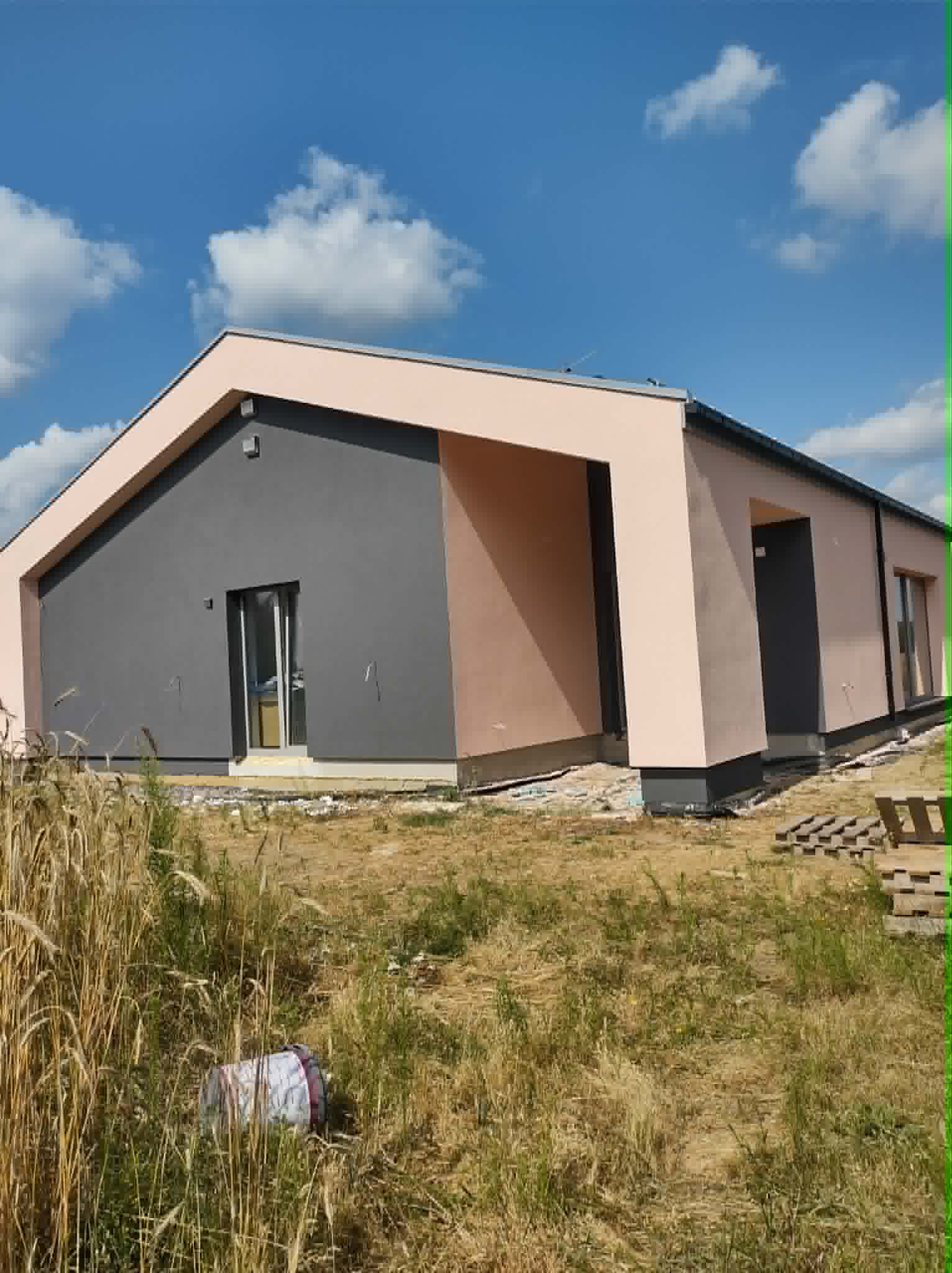 Elewacja domu — nowa budowa